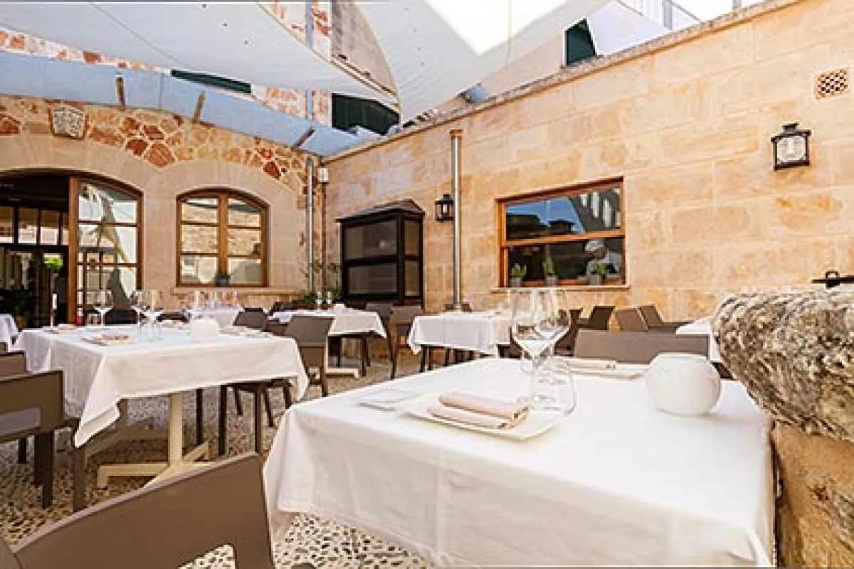 Mallorca Restaurants Llubi Daica Patio