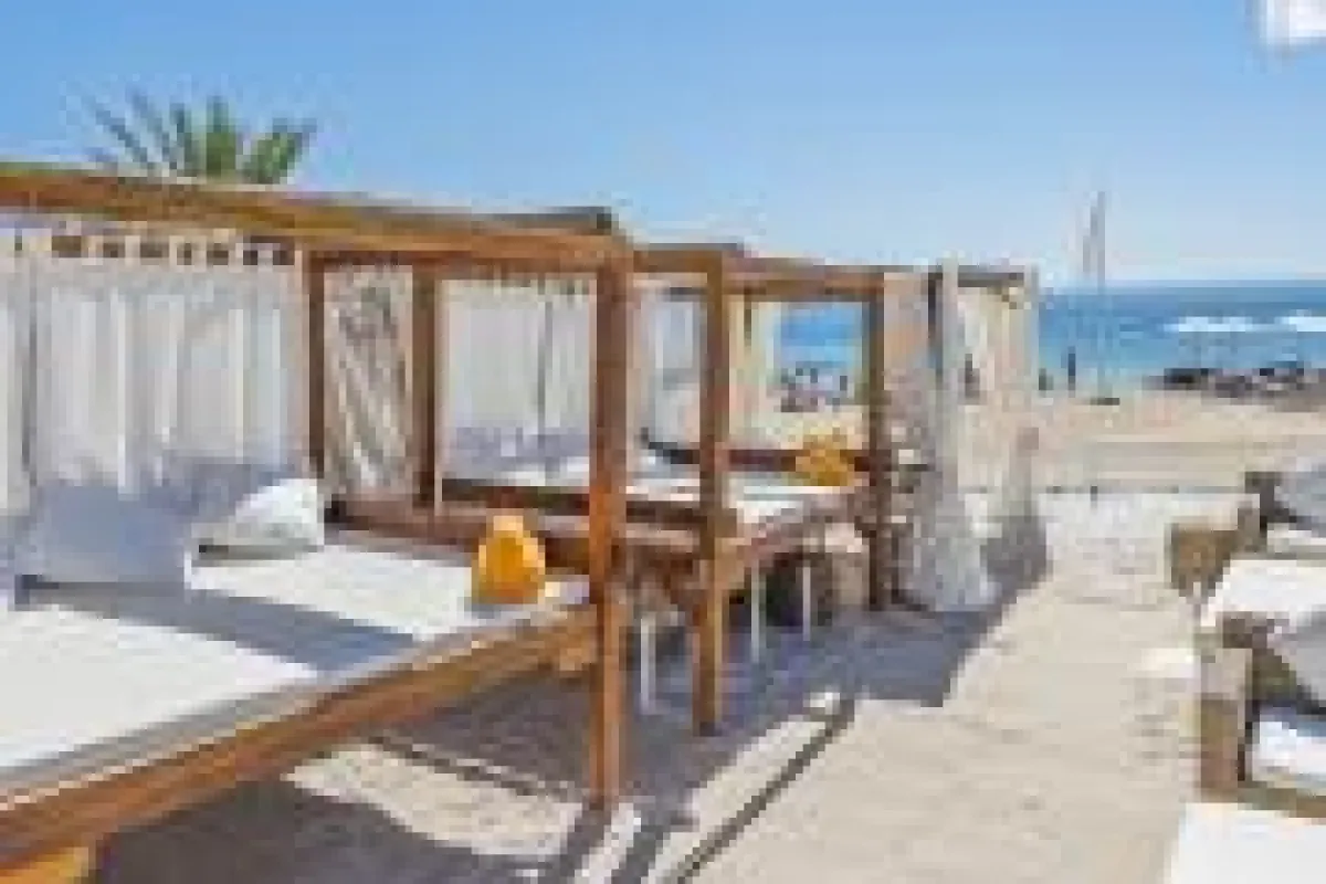 Mallorca-Beachclub-Magaluf-Nikki-Beach-35